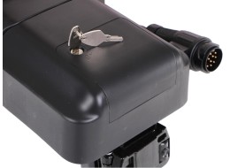 Vonóhorogra szerelhető kerékpártartó E-BIKE 3 PREMIUM - 3 elektromos kerékpár, teherbírás 60 kg, öss