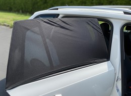 Oldalsó autóablak napellenző / ajtóhuzat CAR SUNSHADE SET 1, méret S, 2 db