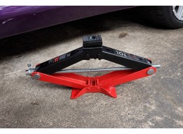 Racsnival ellátott ollós emelő SX SCISSOR JACK 2,5T