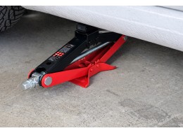 Racsnival ellátott ollós emelő SX SCISSOR JACK 2,5T