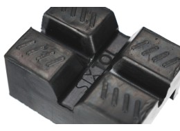 Gumi alátét az összecsukható MECHANIC CAR STAND autóbakhoz, 83×62×40 mm